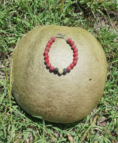 bracelet graine rouge